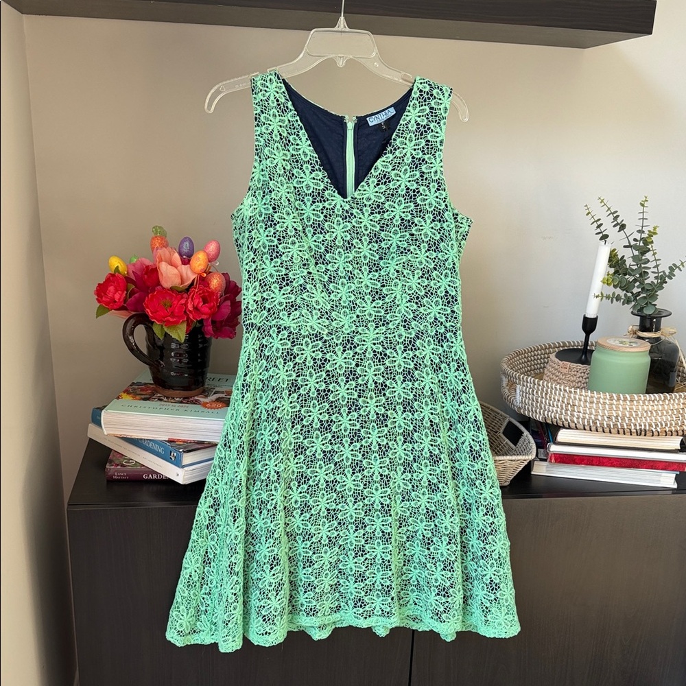 Cynthia Rowley Elegant Green Lace Dress in Size 10